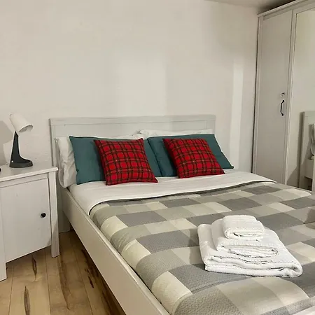 Santa Chiara Appartement *